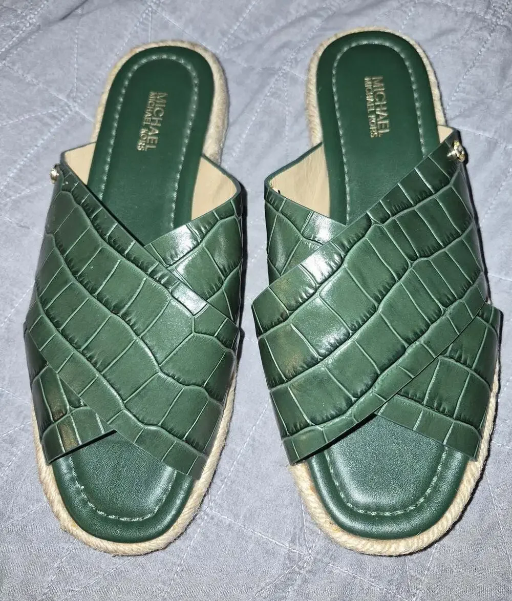 Michael Kors Linden Moss Green Croc-Embossed Leather Slides Sandals Size 7